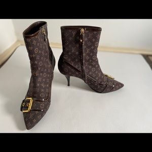 Louis Vuitton Mini Lin Eben fabric boots